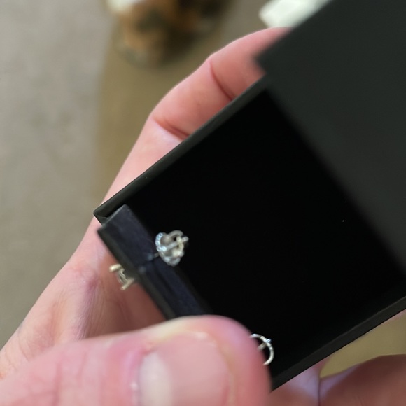 Macys diamond earrings - Picture 4 of 9